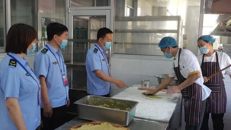 火锅底料，从原料到成品：揭秘传统做法与现代化工艺**